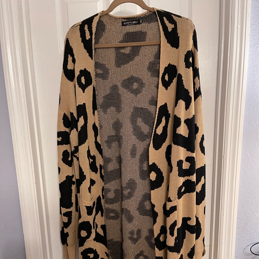 Cozy leopard print cardigan